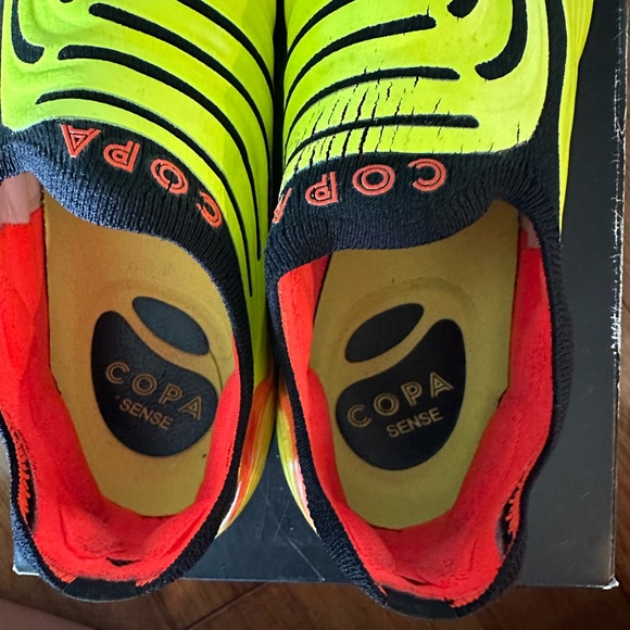 Used but in excellent condition. Adidas  COPA 7 1/2 men’s soccer cleats - Picture 5 of 5